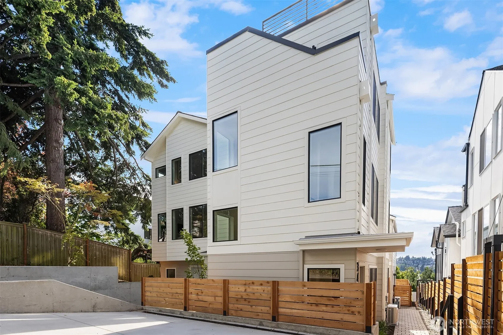Property photo for 3446 13th Avenue W #b, Seattle photo 2