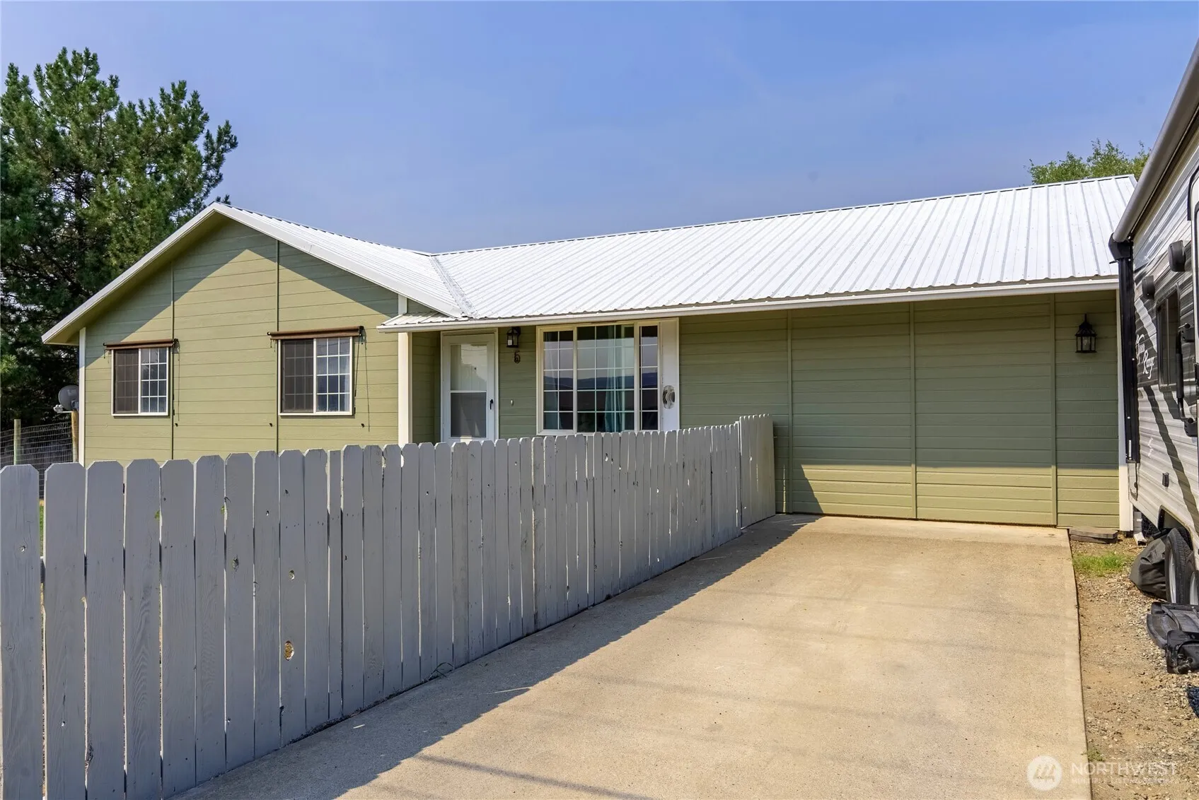 Property photo for 5 Sand Flat Road, Omak photo 3