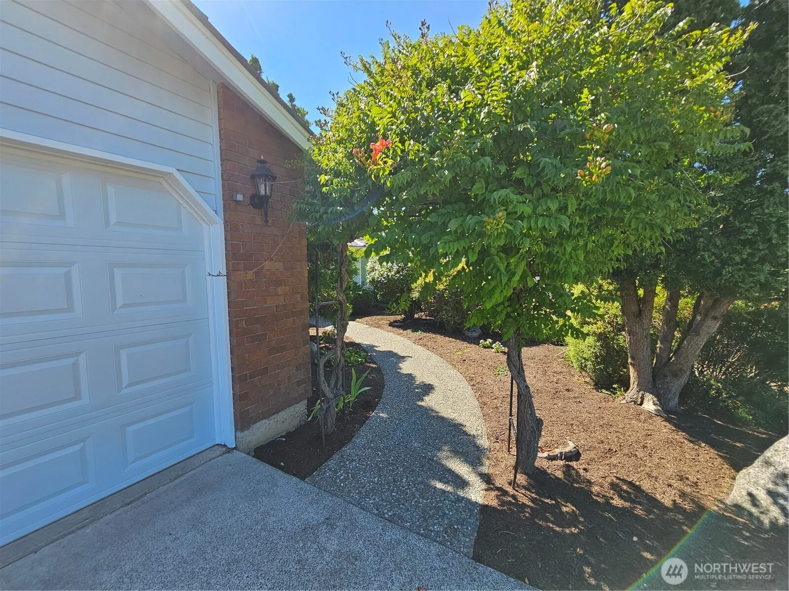 Property photo for 1445 Arnold Road, Oak Harbor photo 2