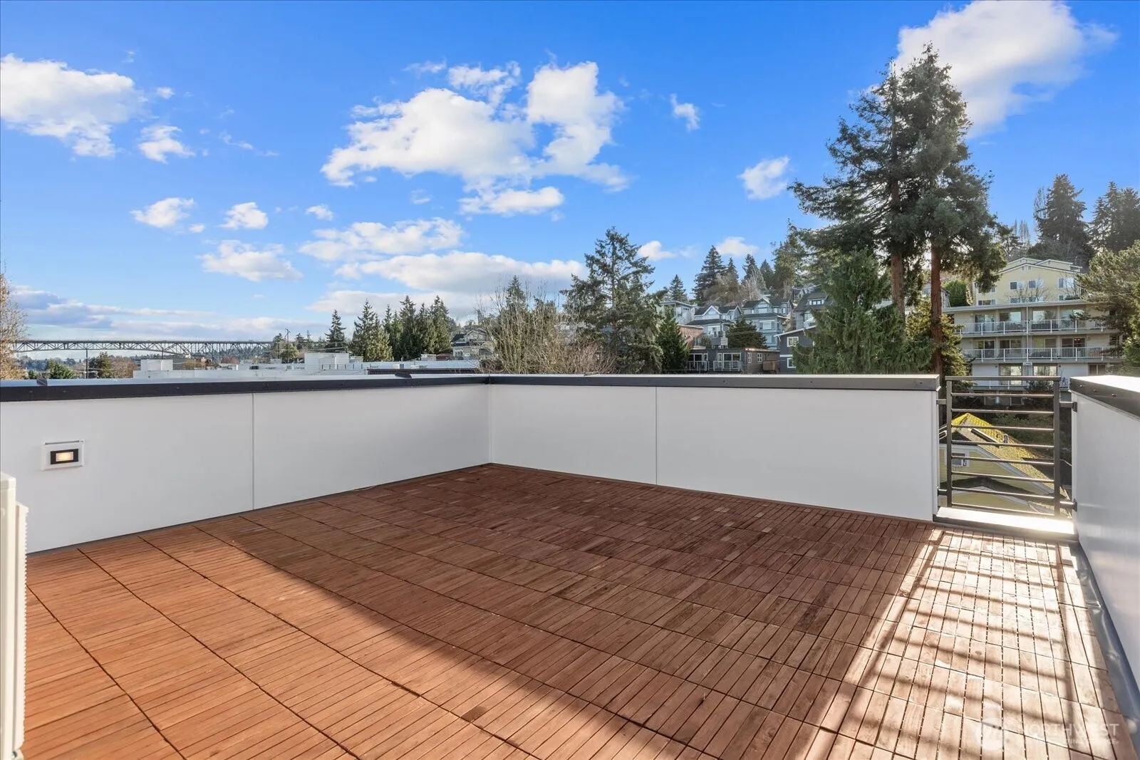 Property photo for 3112 Queen Anne Avenue N, Seattle photo 2