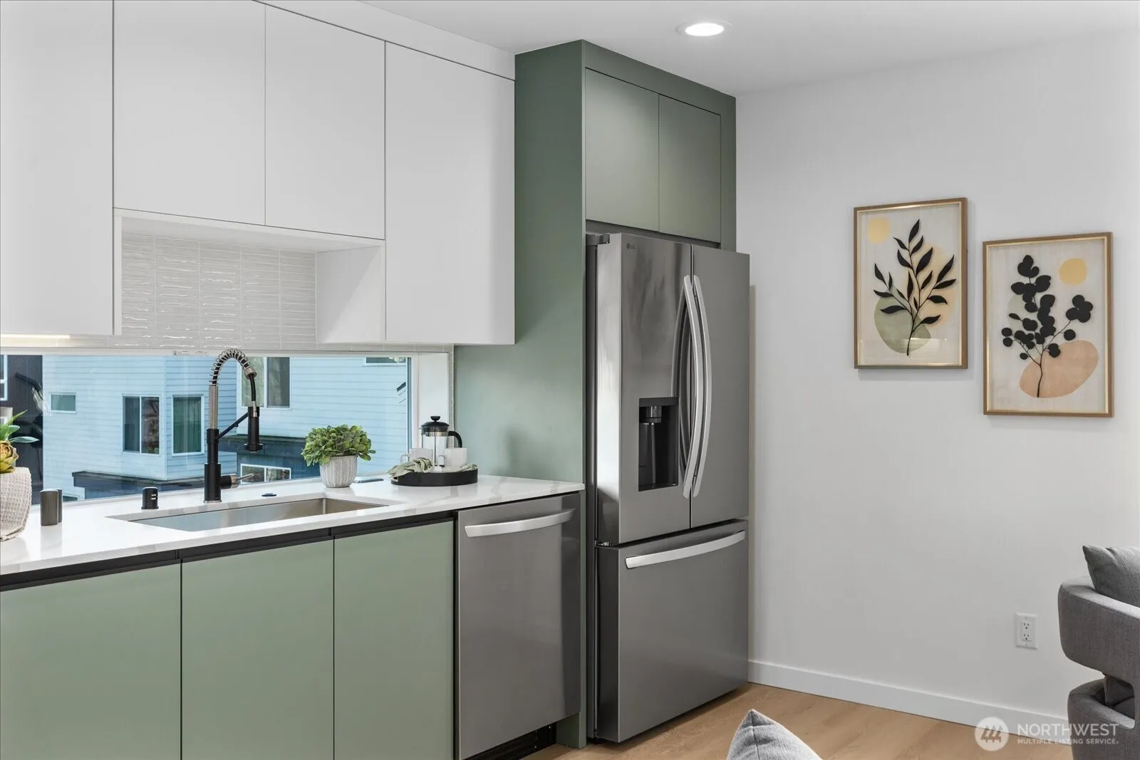 Property photo for 3112 Queen Anne Avenue N, Seattle photo 5