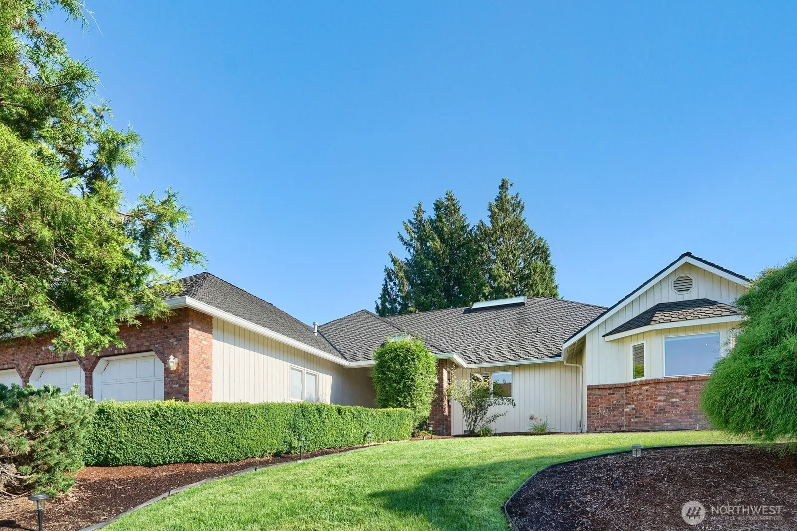 Property photo for 527 Sw 331st Street, Federal Way