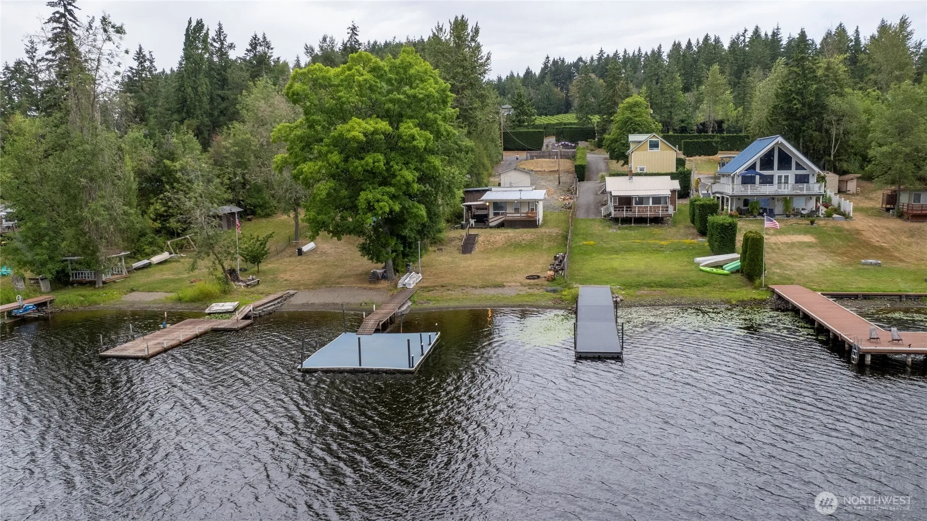 Property photo for 4920 Silver Lake Road E, Eatonville photo 2