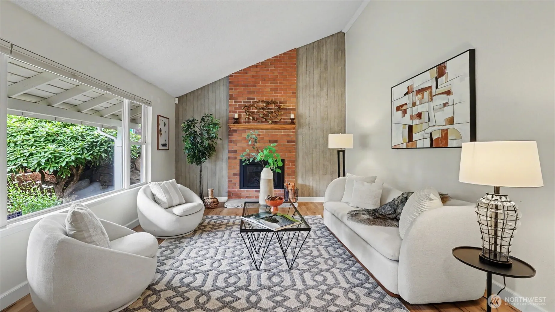 Property photo for 15041 Se Fairwood Boulevard, Renton photo 4