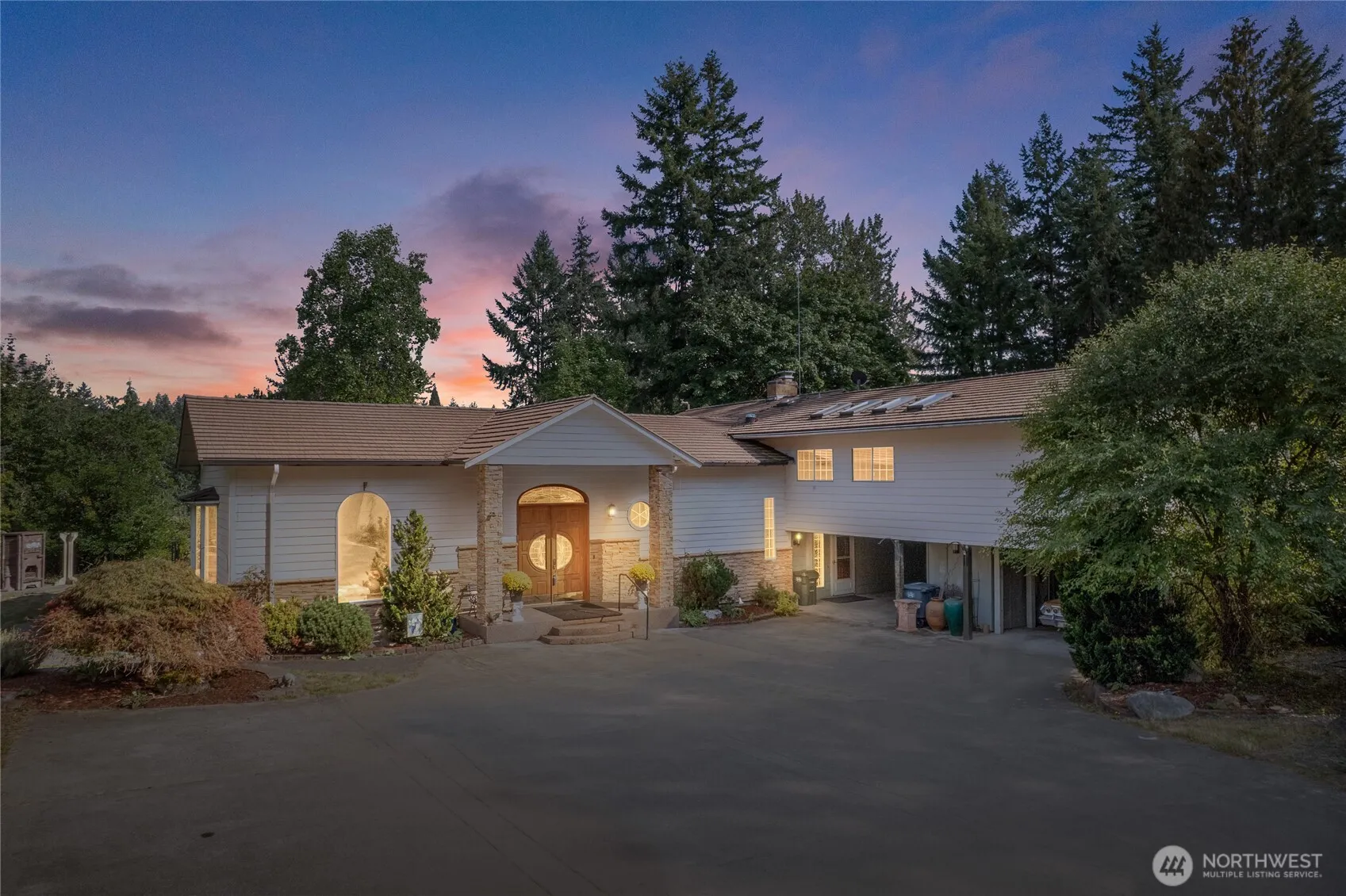 Property photo for 43103 Hilligoss Lane E, Eatonville