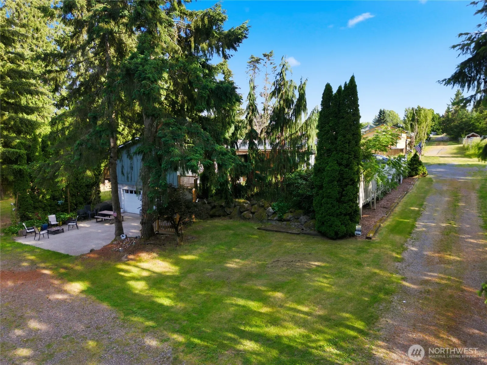 Property photo for 415 118th Avenue E, Puyallup photo 2