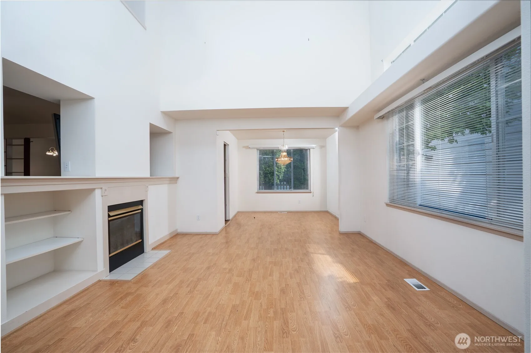 Property photo for 5209 79th Street Sw, Lakewood photo 2