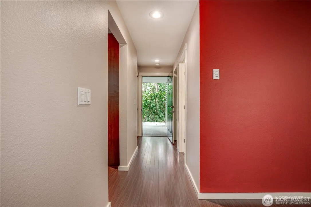 Property photo for 11313 Ne 128th Street #101, Kirkland photo 4