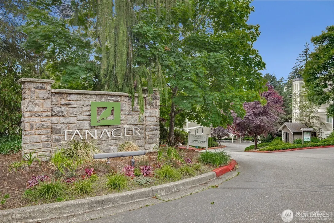 Property photo for 11313 Ne 128th Street #101, Kirkland