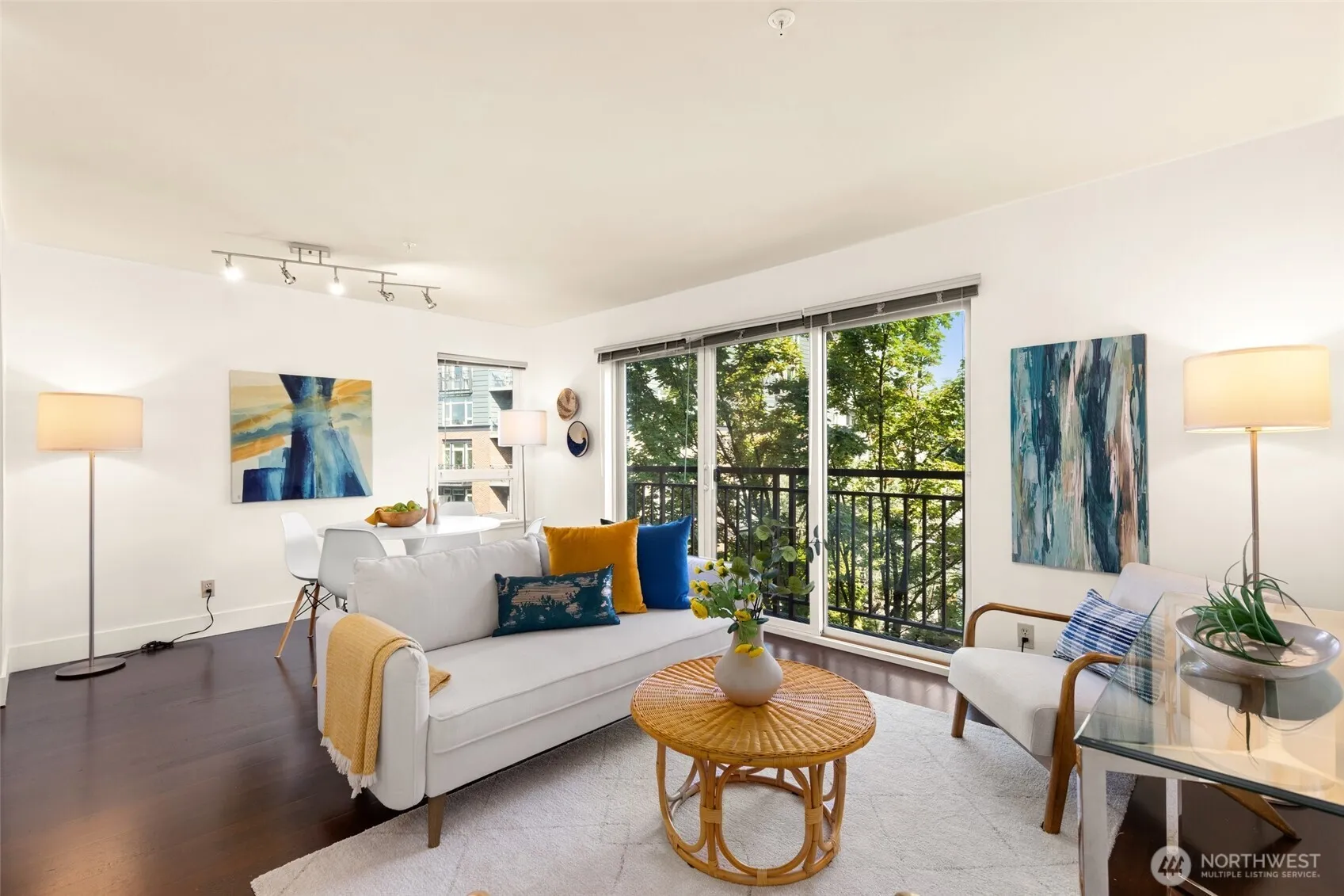 Property photo for 1711 E Olive Way #308, Seattle photo 4
