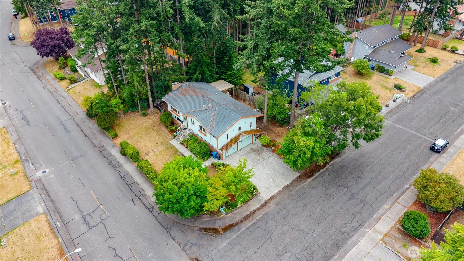 Property photo for 1127 Sw Fairhaven Drive, Oak Harbor photo 4