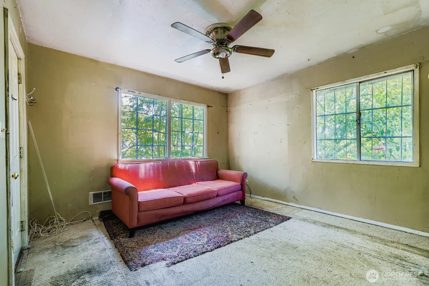 Property photo for 2814 S Grand St, Seattle photo 5