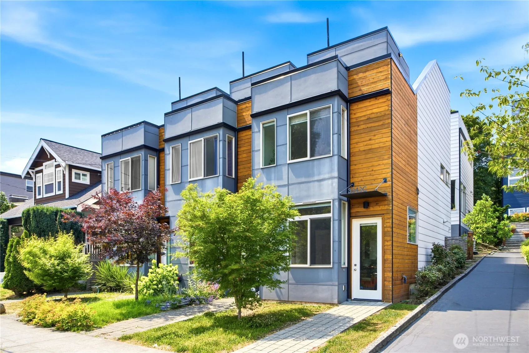Property photo for 3043 C 21st Avenue W, Seattle