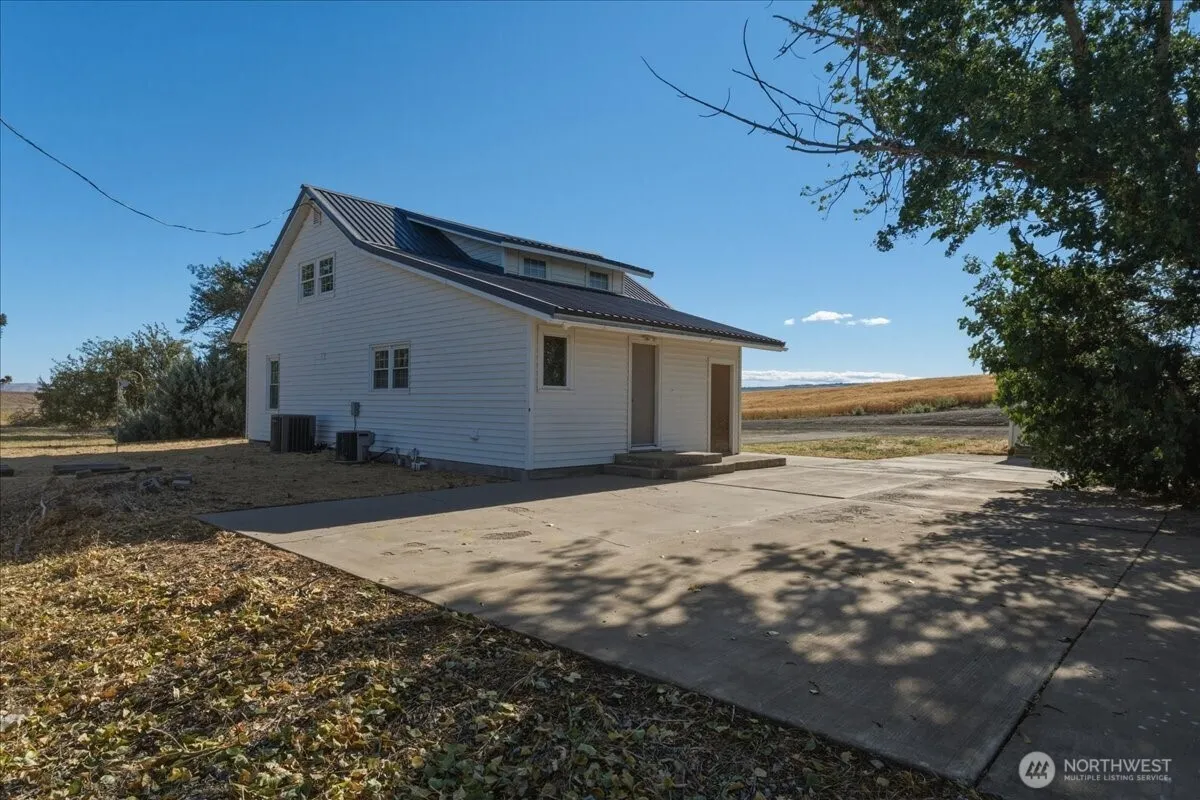 Property photo for 6 Rd I Nw, Waterville photo 2