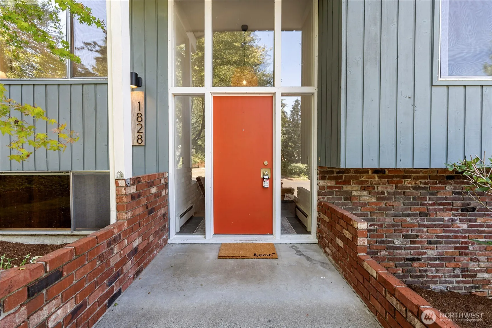Property photo for 1828 Lakewood Circle Se, Olympia photo 3