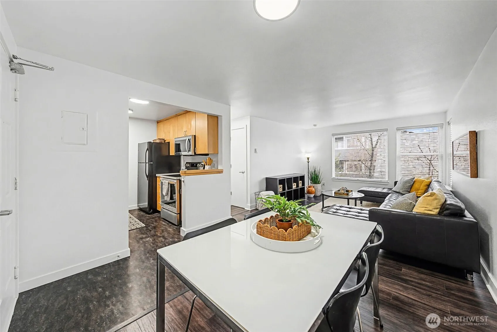 Property photo for 4111 Whitman Avenue N #402, Seattle photo 3