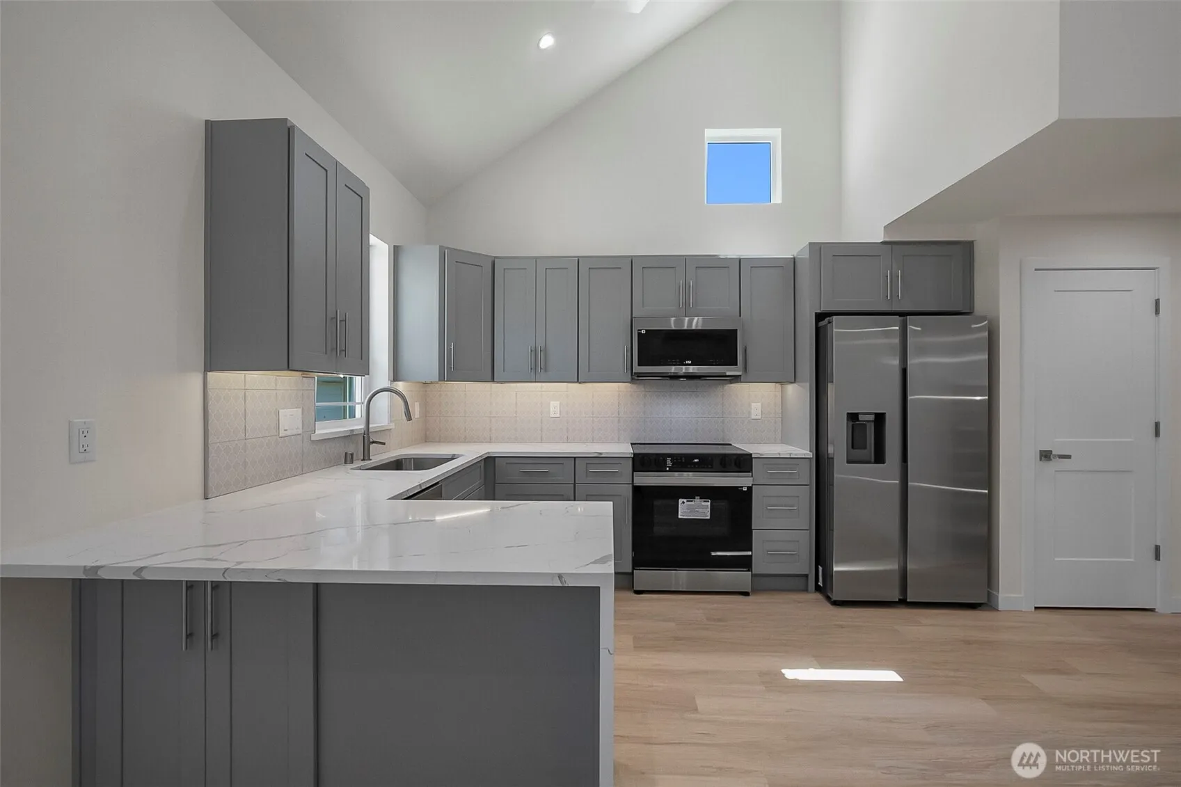 Property photo for 2623 Grand Ave #c, Everett photo 4