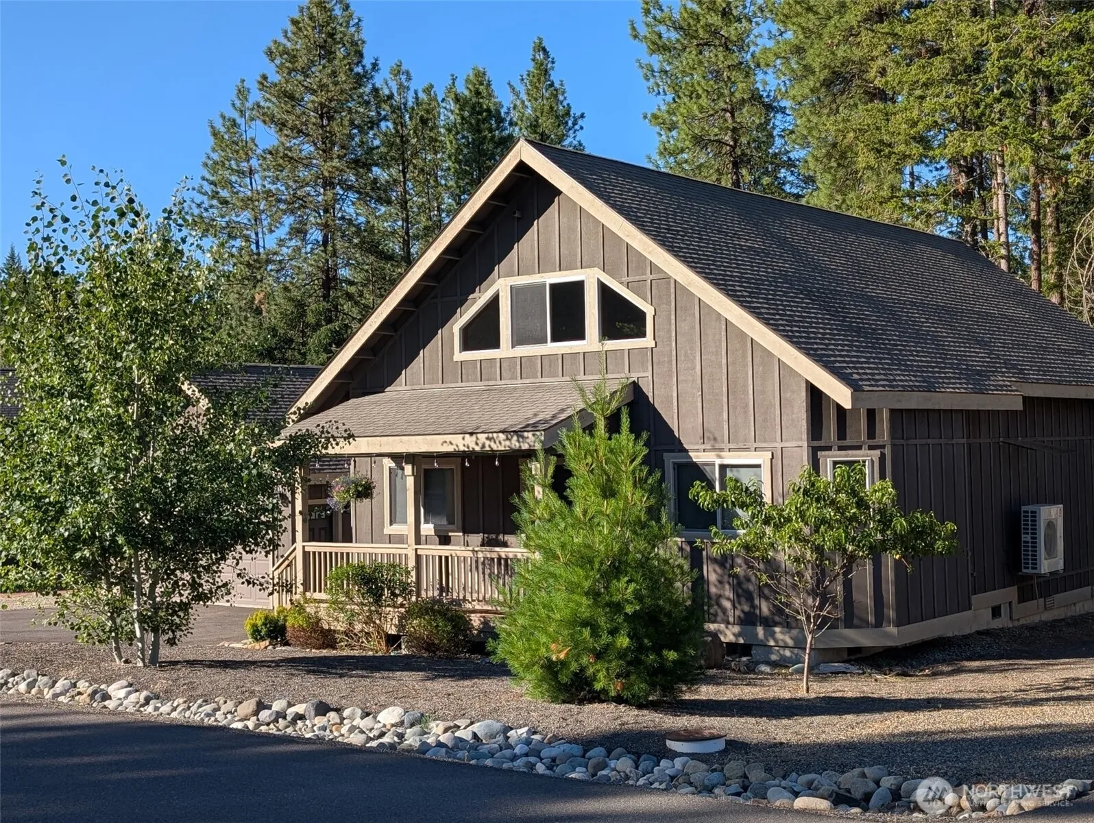Property photo for 10 Rockberry Loop, Ronald photo 2