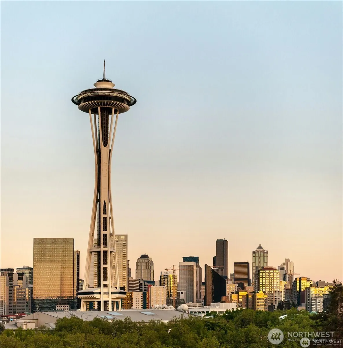 Property photo for 1231 5th Avenue N #202, Seattle photo 3