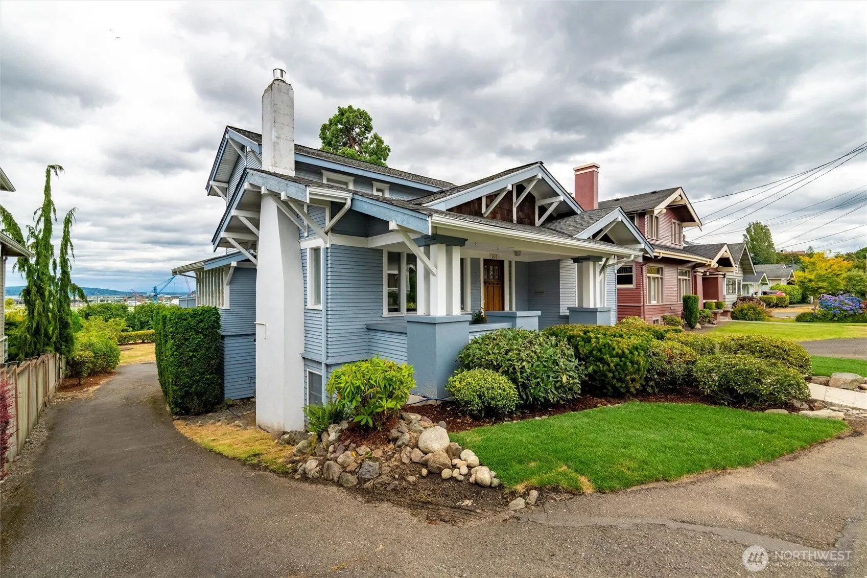 Property photo for 607 Warren Avenue, Everett photo 2