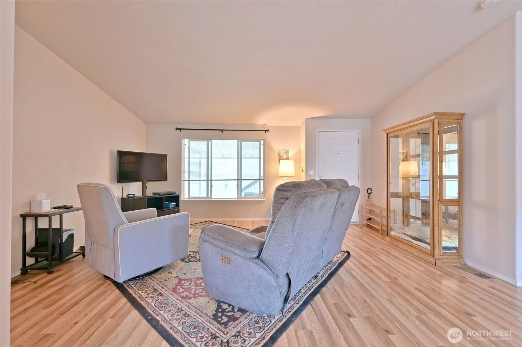 Property photo for 2012 94th Street Ct E, Tacoma photo 5