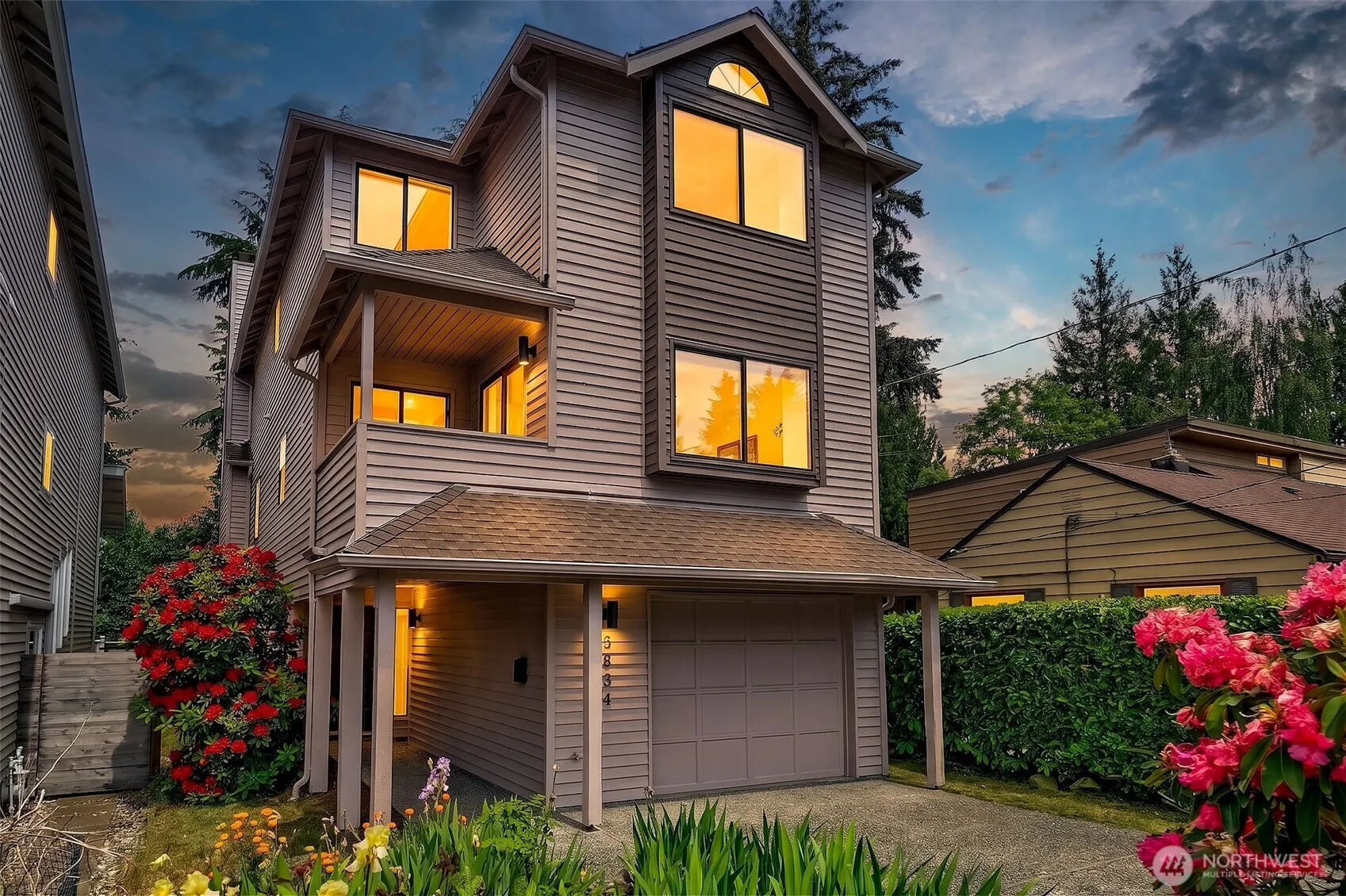 Property photo for 3834 Ne 86th Street, Seattle