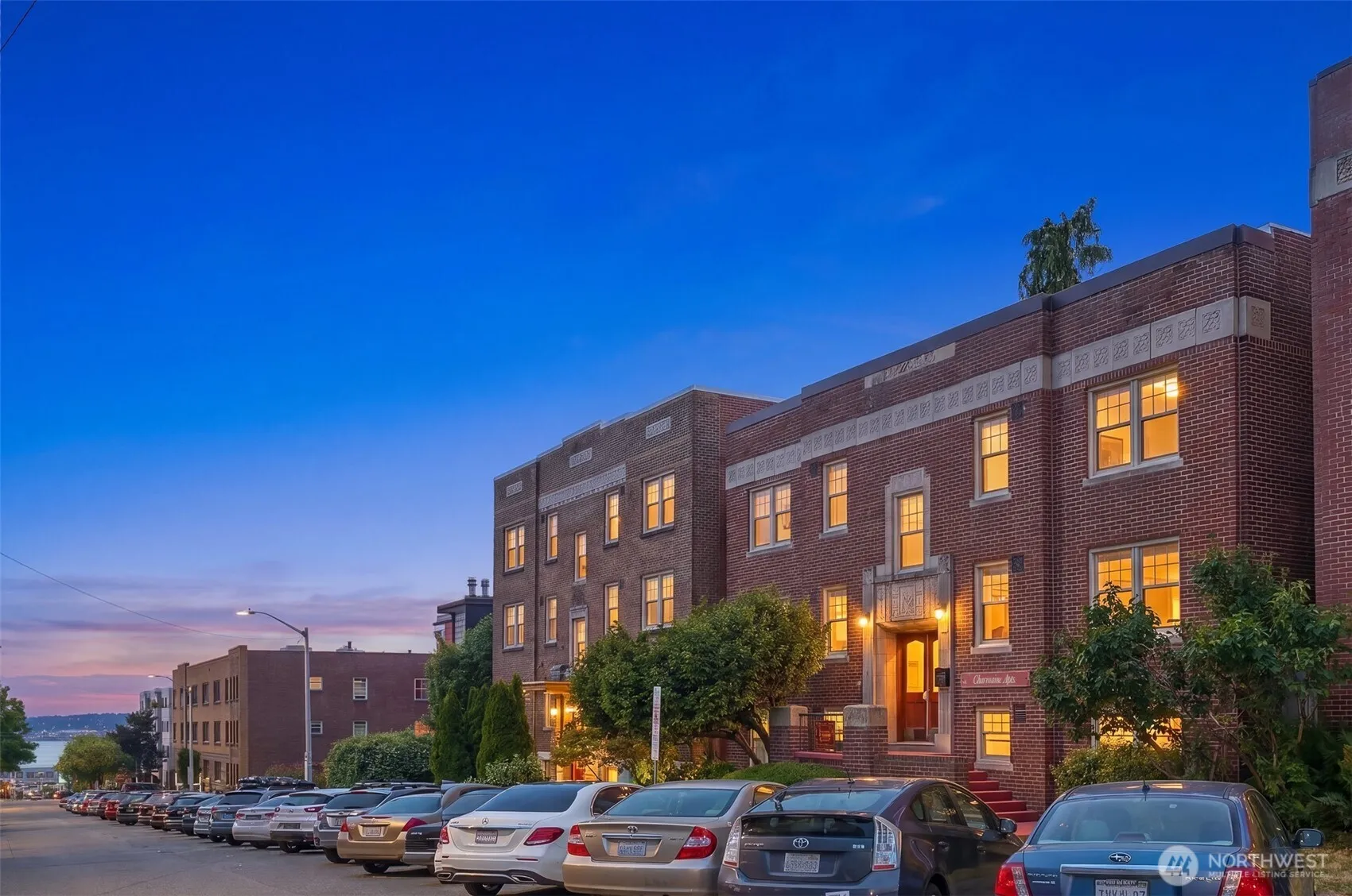 Property photo for 625 4th Avenue W, Seattle