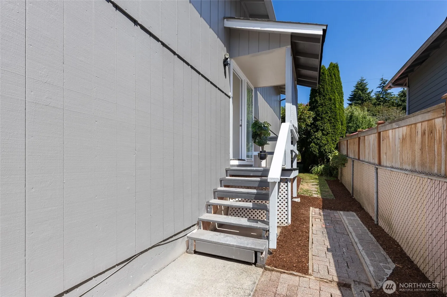 Property photo for 28430 14th Avenue S, Federal Way photo 2