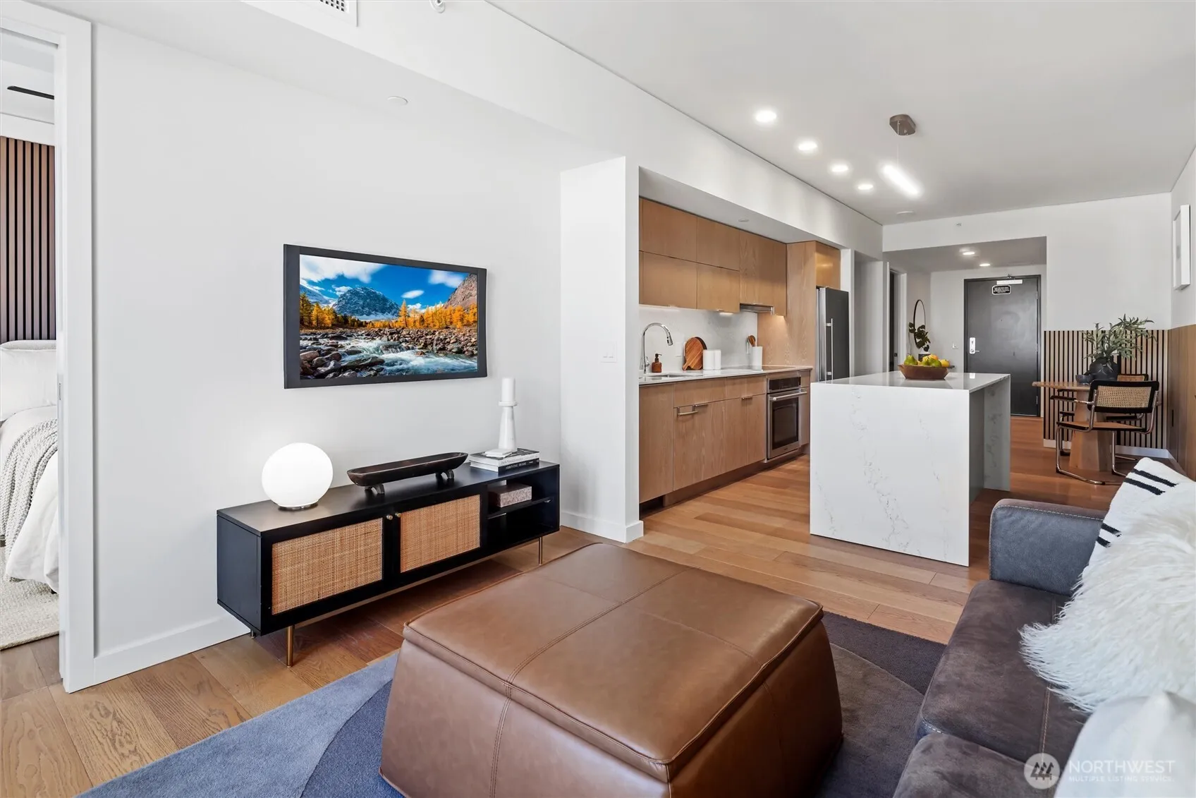 Property photo for 405 S Main Street #811, Seattle photo 5