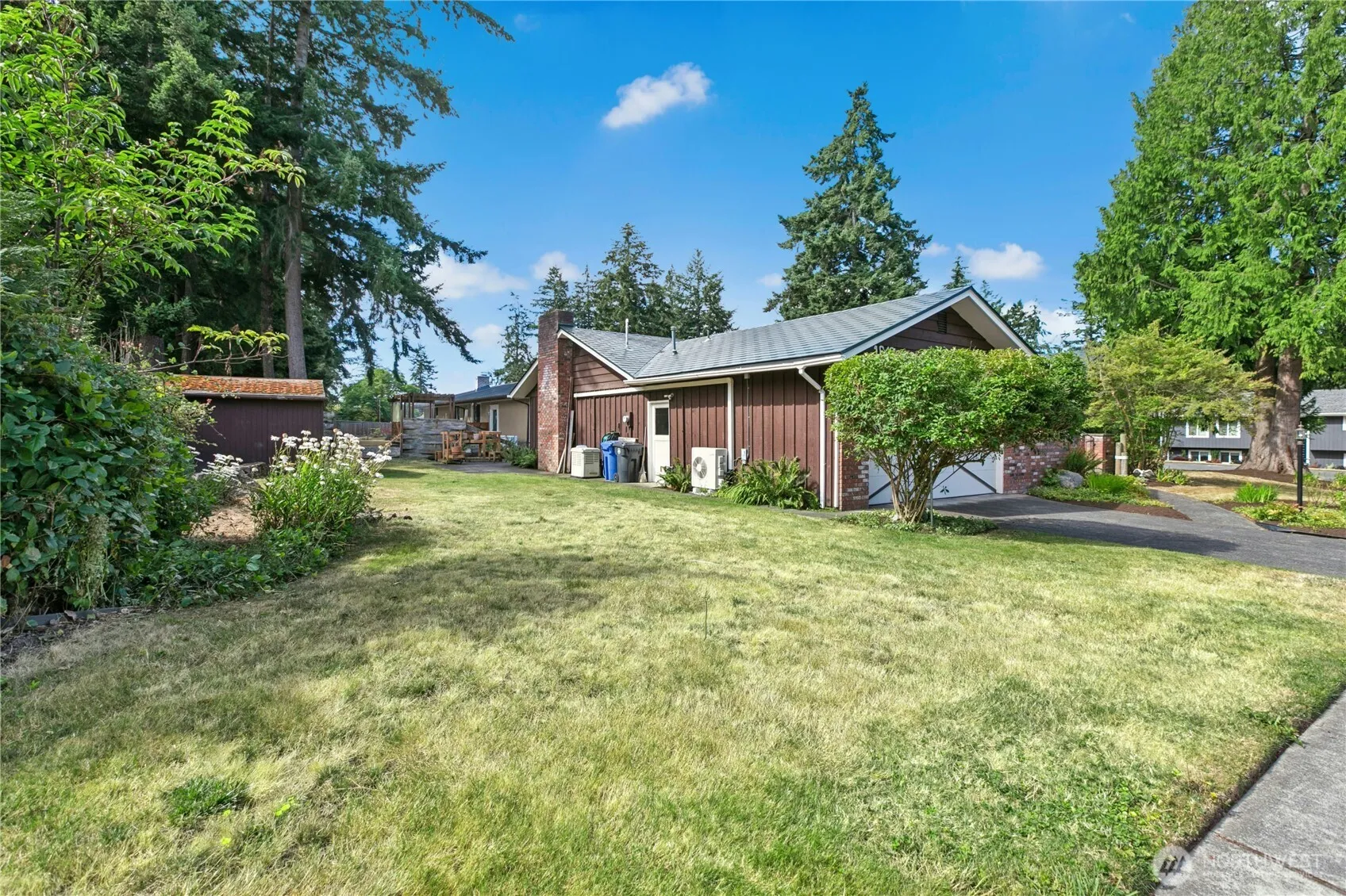 Property photo for 1643 Ne Sumner Drive, Oak Harbor photo 2