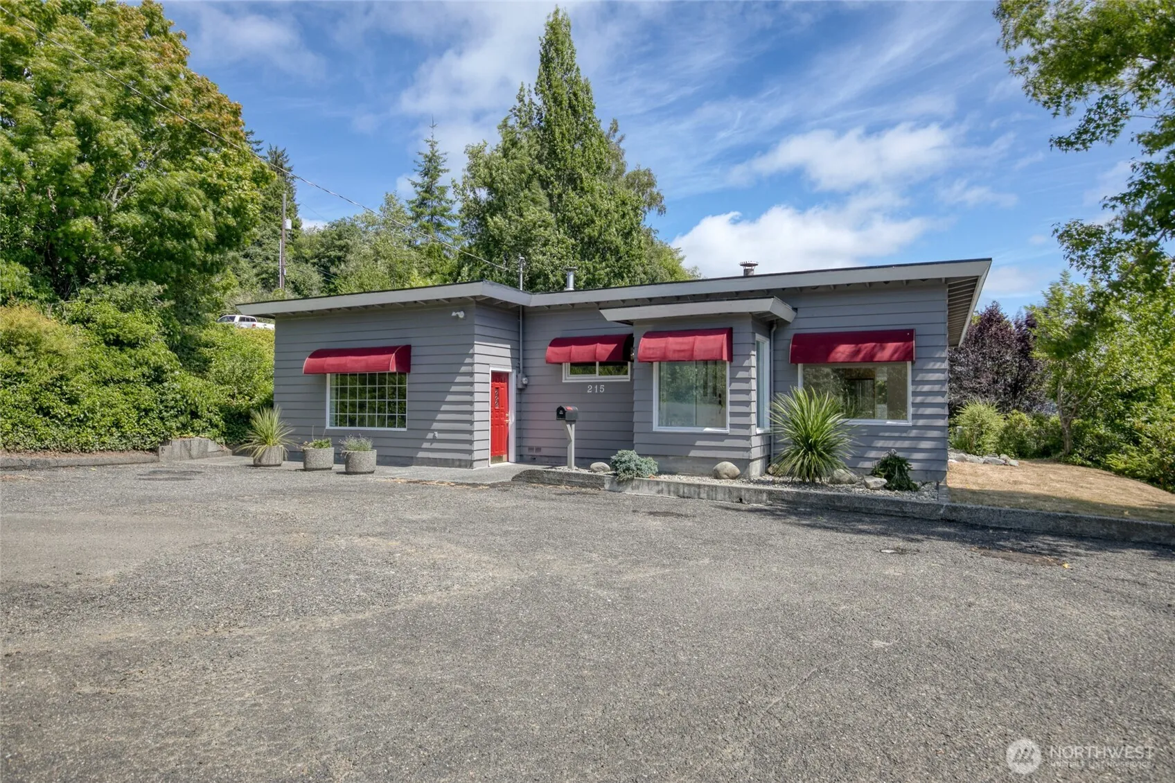 Property photo for 215 W Chenault Avenue, Hoquiam