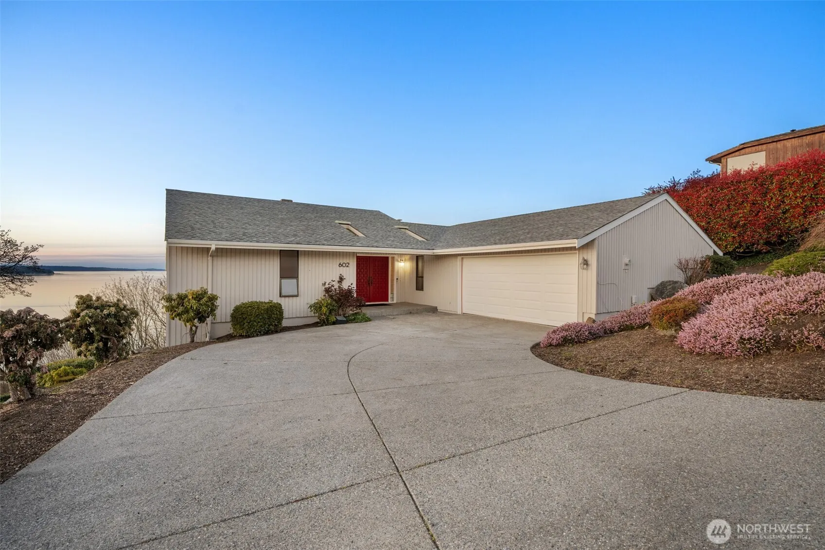 Property photo for 602 S 288th Lane, Federal Way