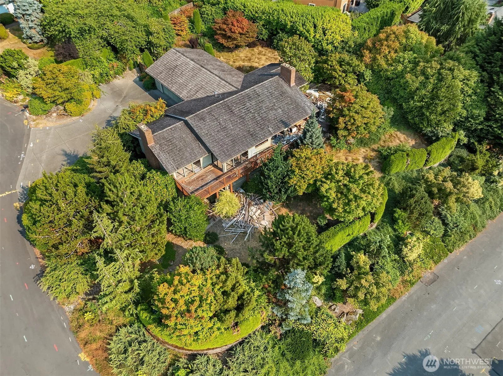 Property photo for 8811 Ne 15th Place, Clyde Hill
