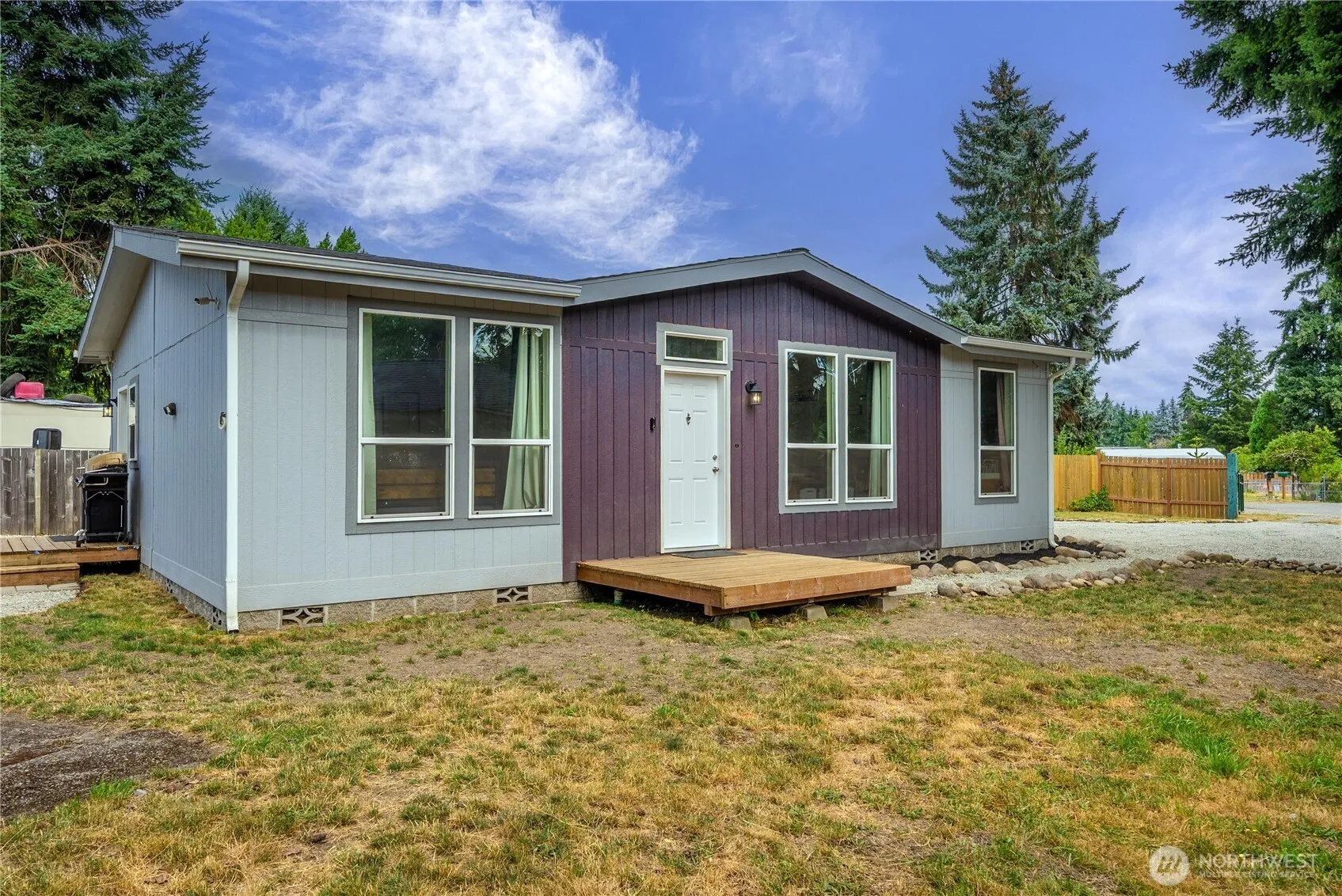 Property photo for 16507 Suntree Court Se, Yelm photo 2