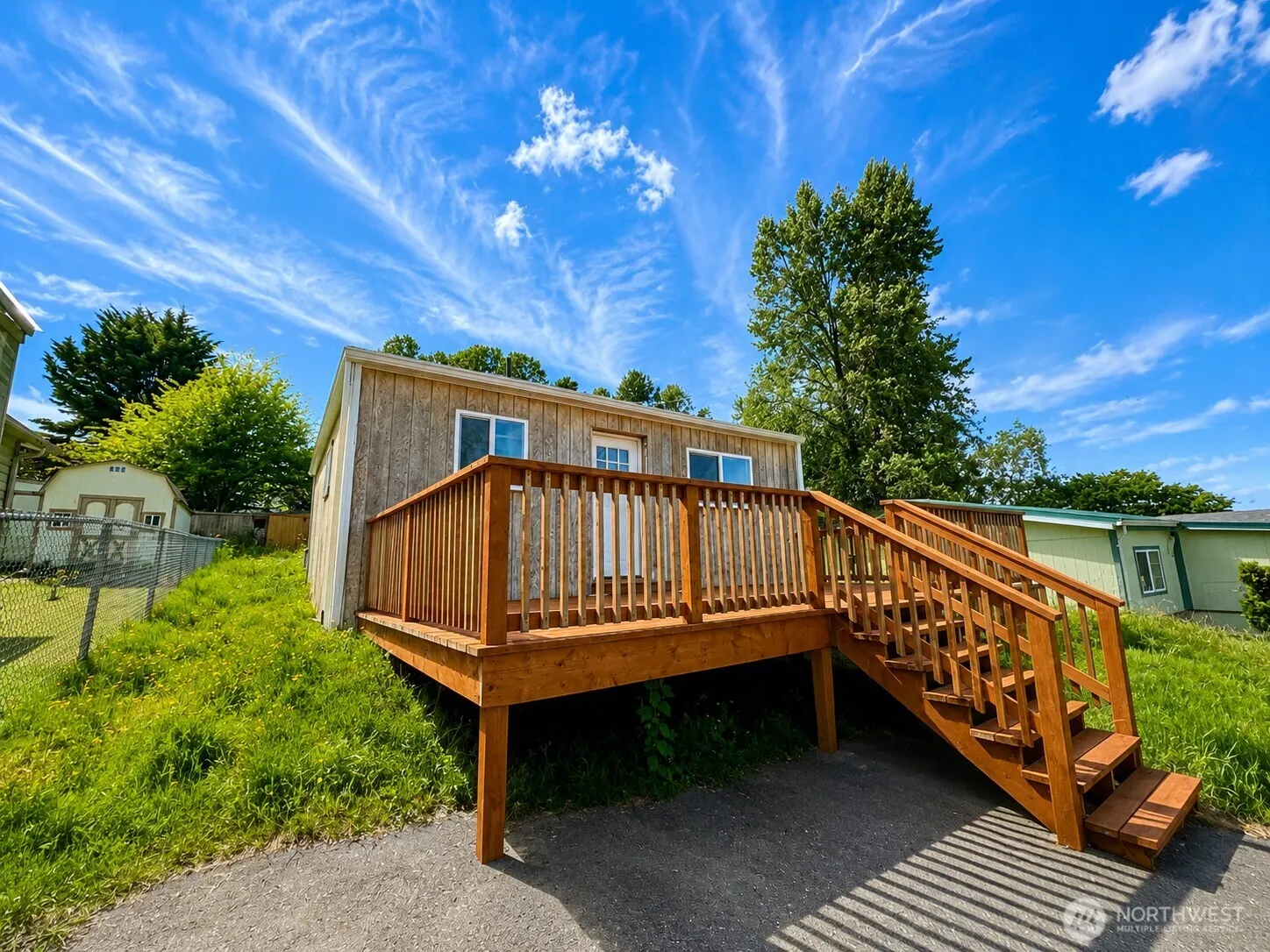 Property photo for 13055 33rd Avenue S, Tukwila photo 2