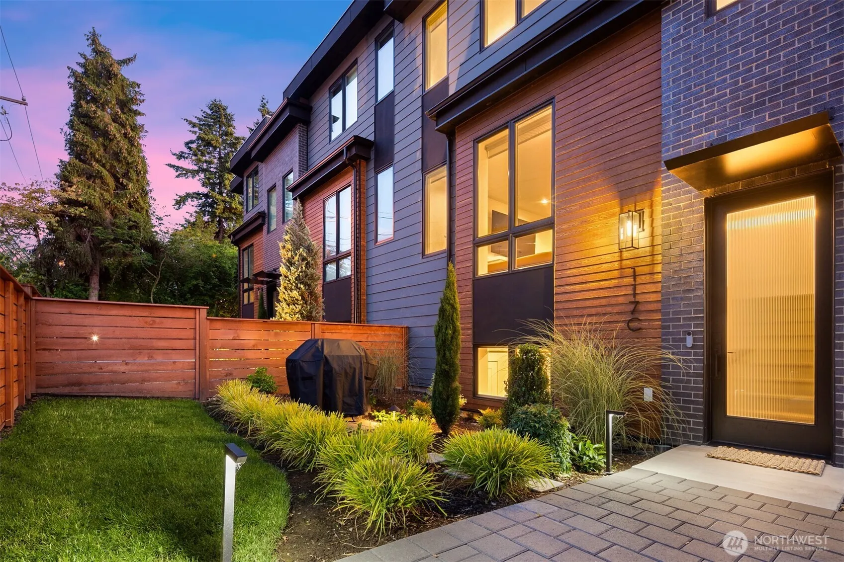 Property photo for 117 6th Street #c, Kirkland photo 2