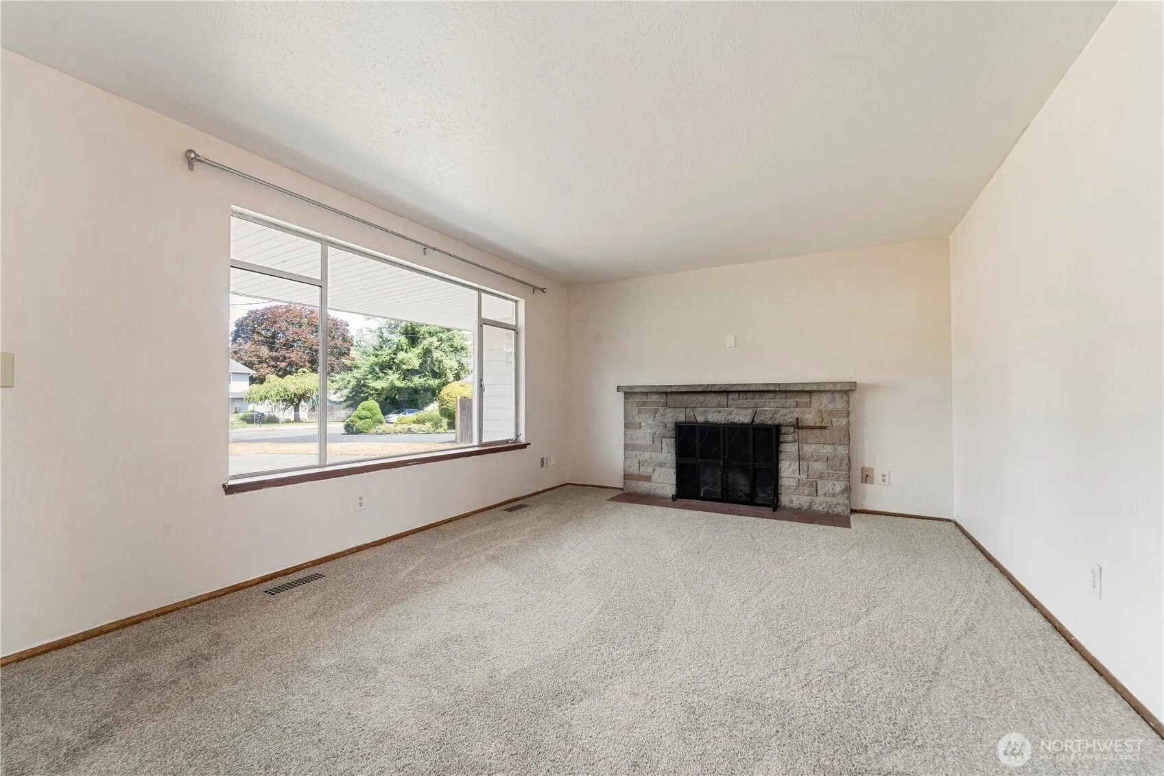 Property photo for 9820 Washington Blvd Sw, Lakewood photo 2