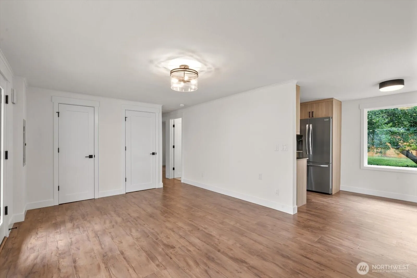 Property photo for 10328 Ashworth Avenue N, Seattle photo 3