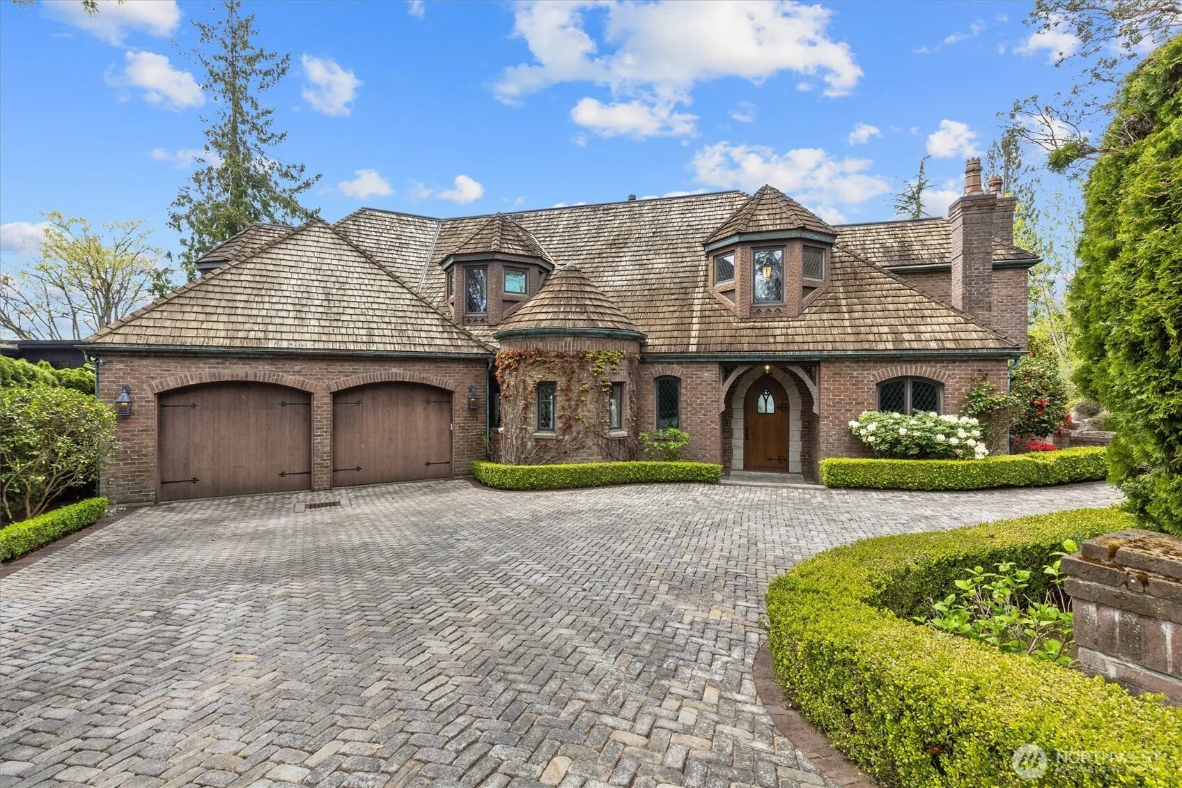 Property photo for 4725 W Mercer Way, Mercer Island
