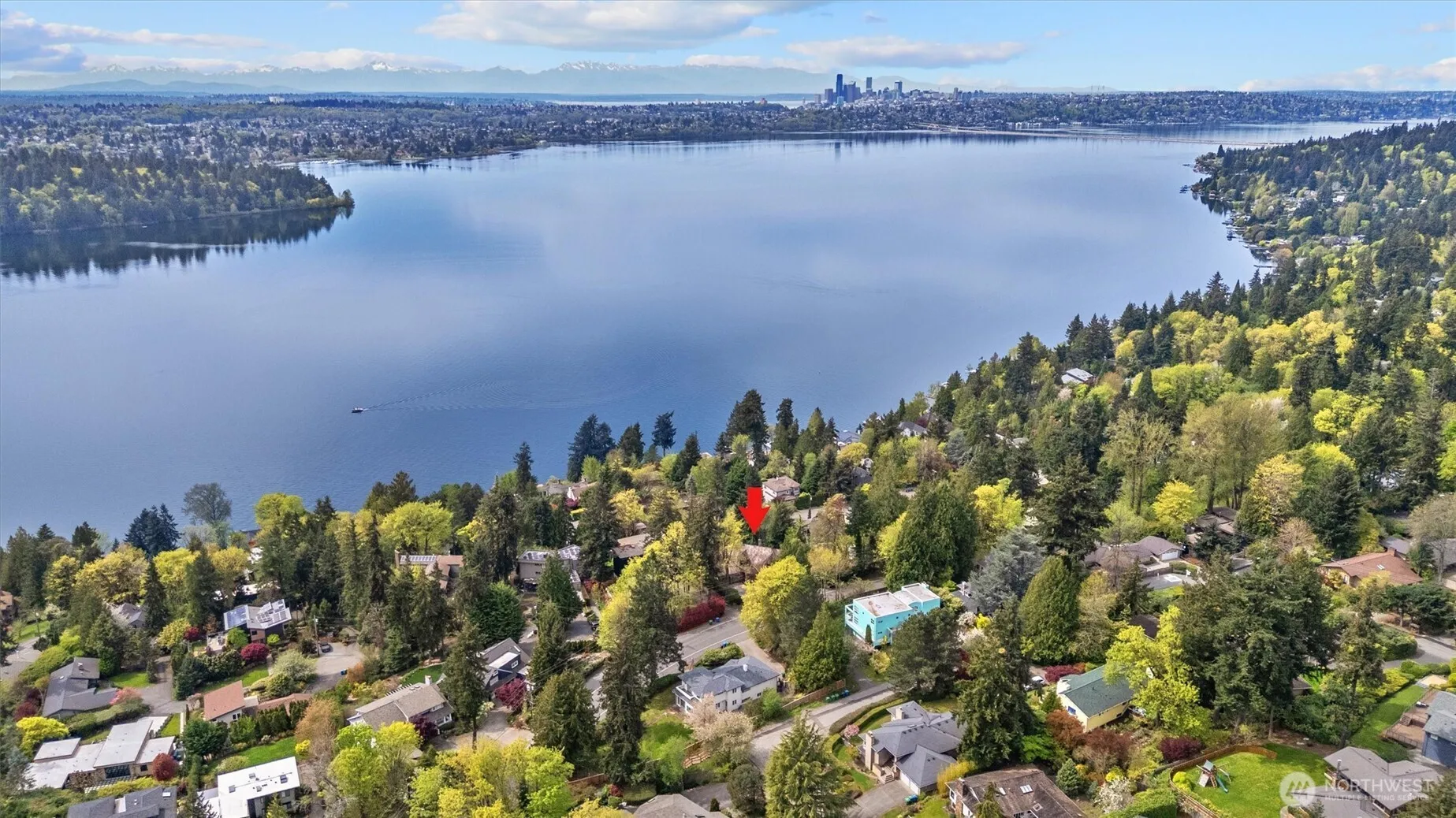 Property photo for 4725 W Mercer Way, Mercer Island photo 3