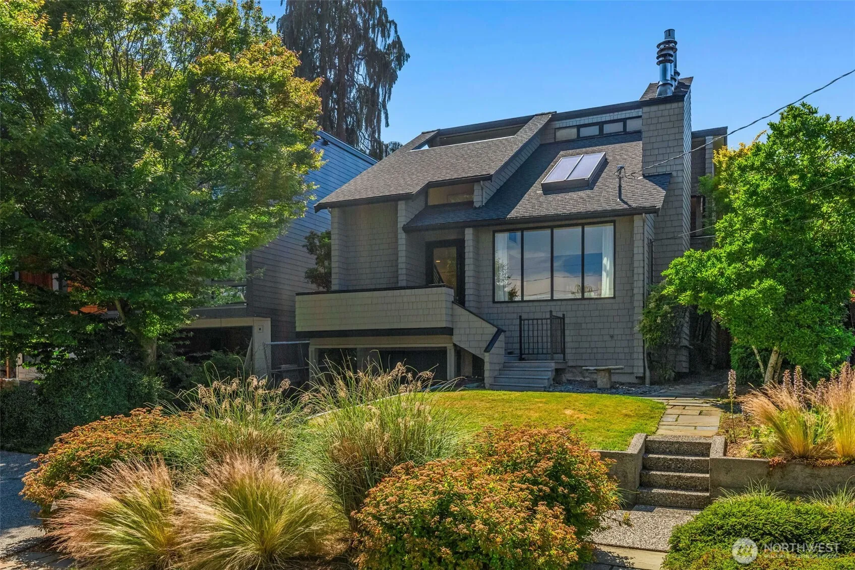 Property photo for 1819 39th Avenue E, Seattle