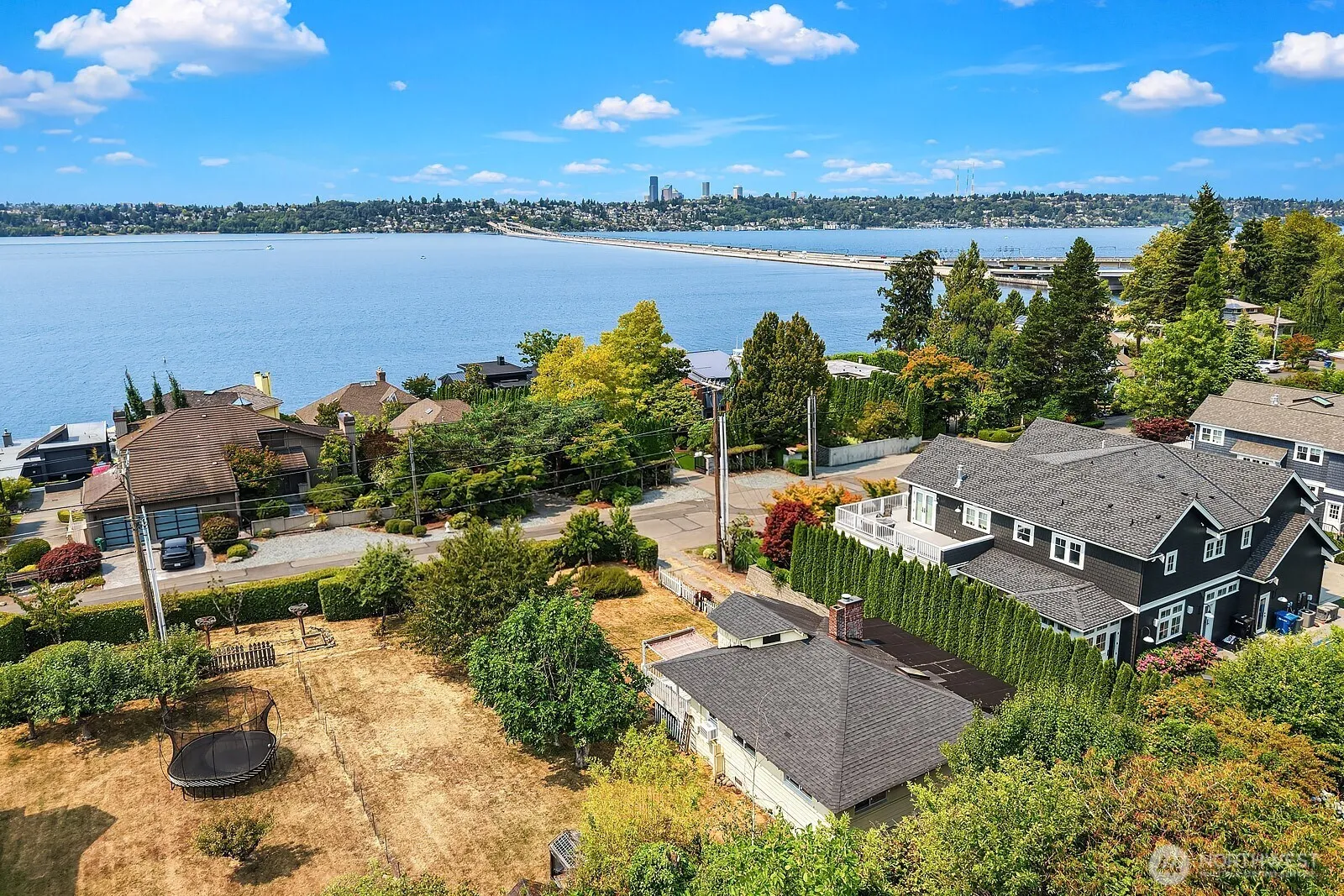Property photo for 2728 60th Avenue Se, Mercer Island photo 3