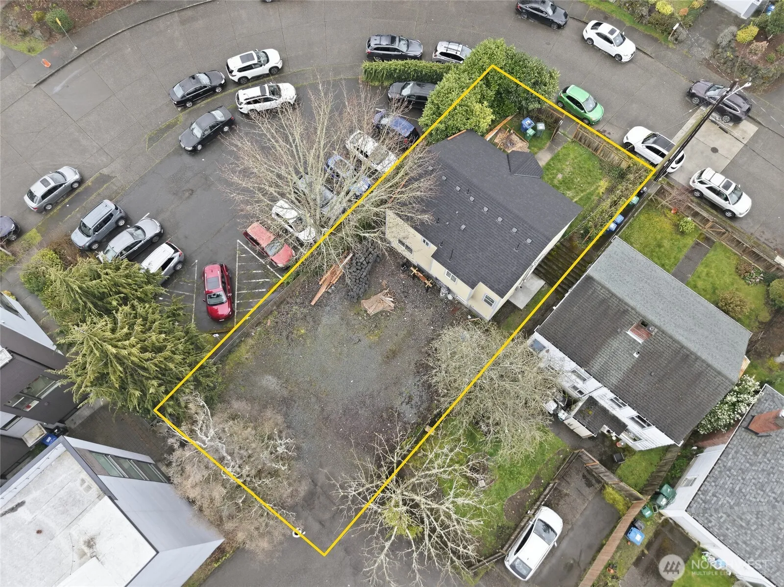Property photo for 5752 Ne 62nd Street, Seattle photo 3