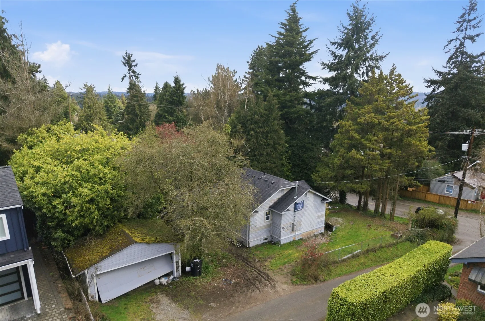 Property photo for 9617 15th Avenue Ne, Seattle photo 3