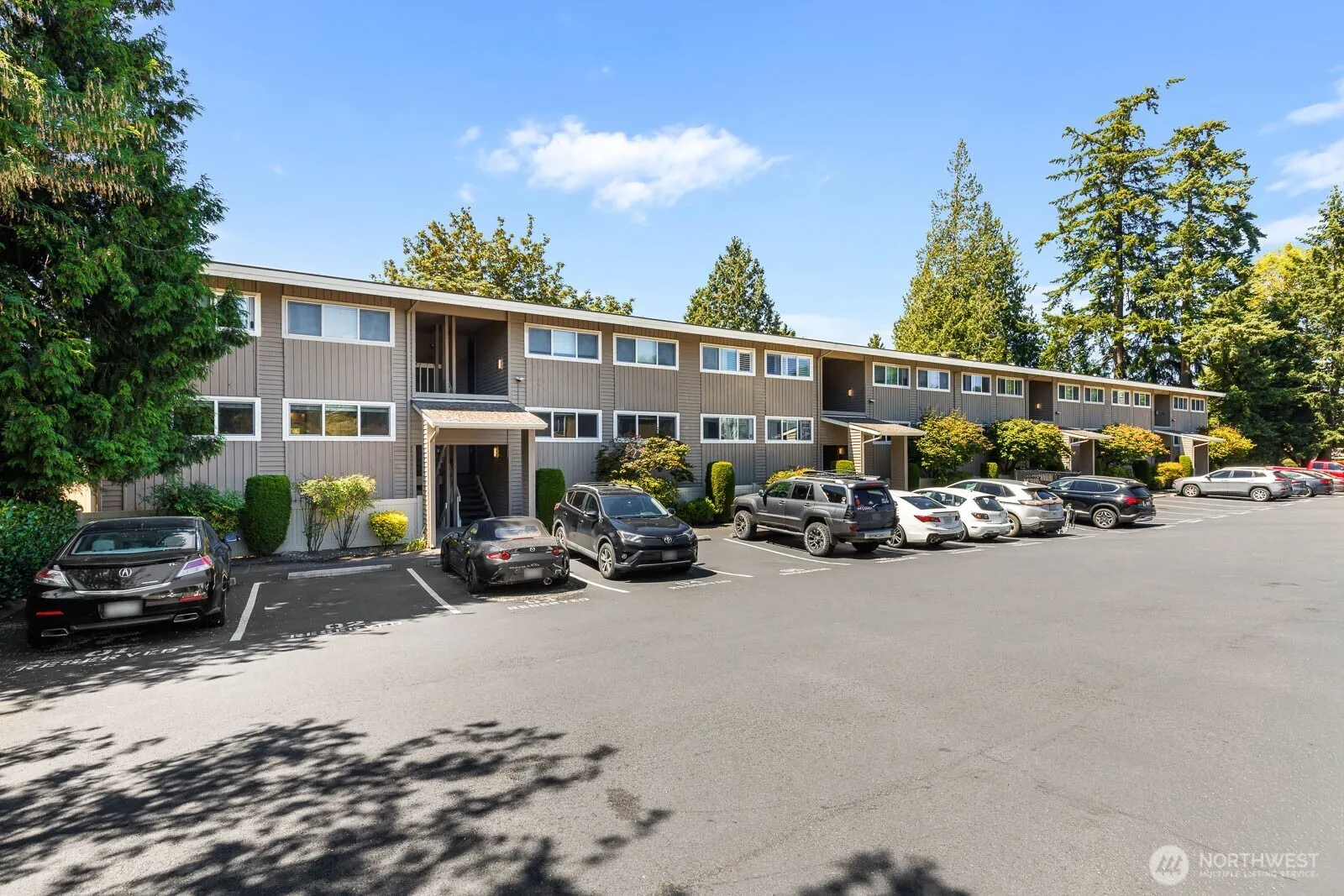 Property photo for 725 9th Avenue S #201, Kirkland photo 3