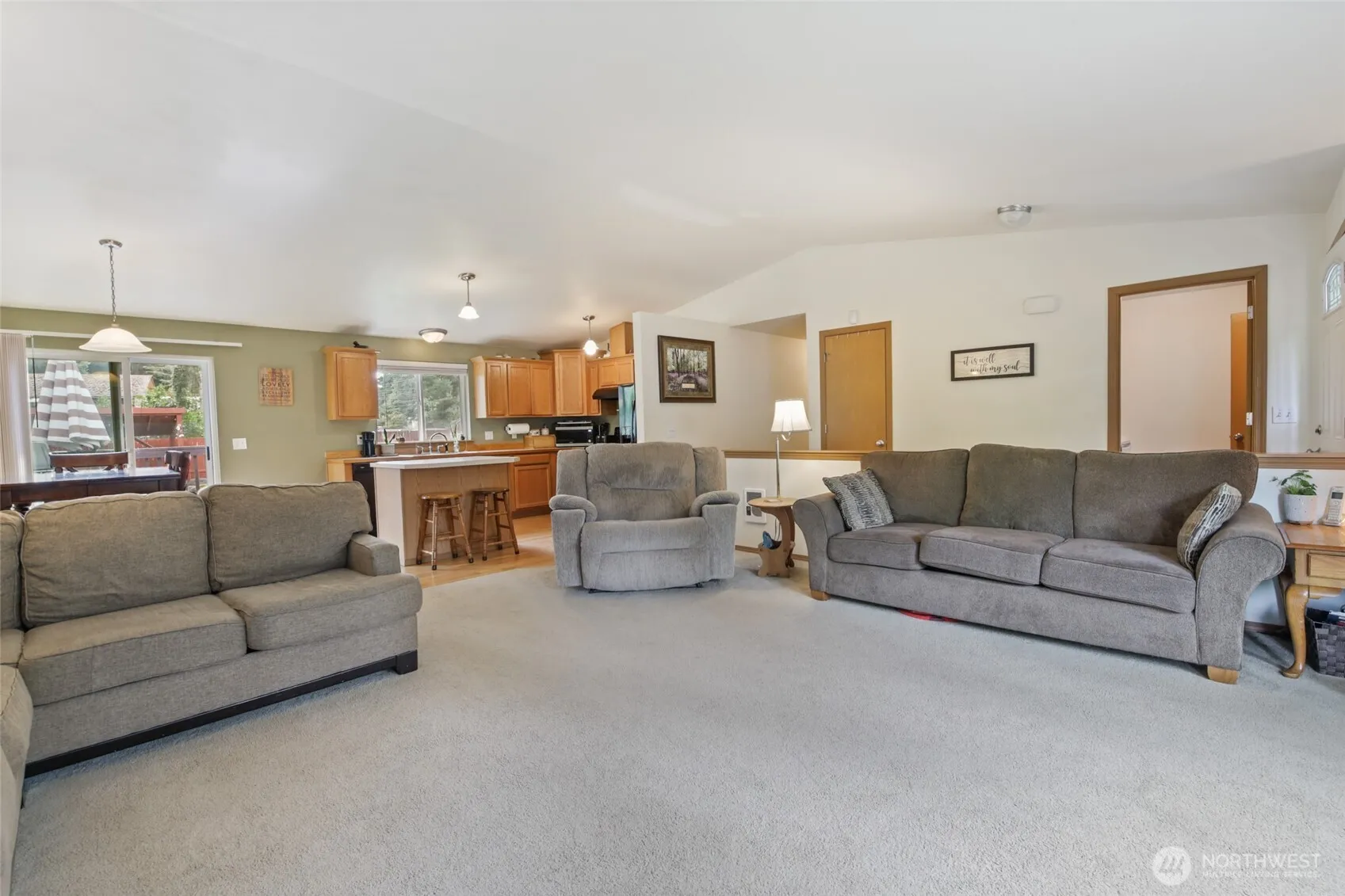 Property photo for 17003 Wisteria Court Se, Yelm photo 5