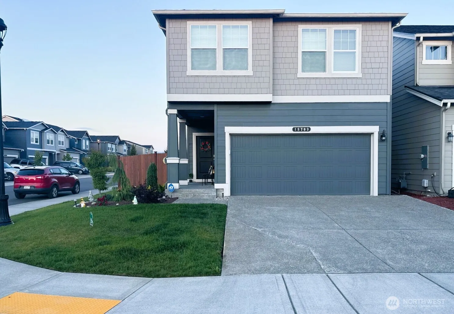 Property photo for 18709 Lipoma Place E, Puyallup photo 2