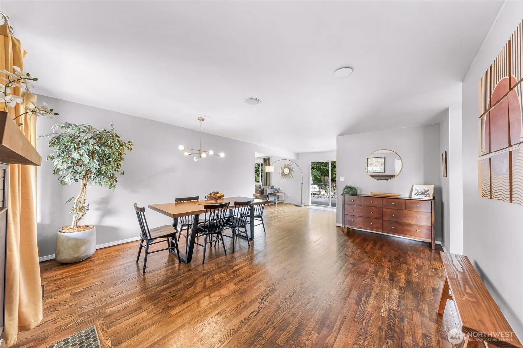 Property photo for 612 S 188th Street, Burien photo 4