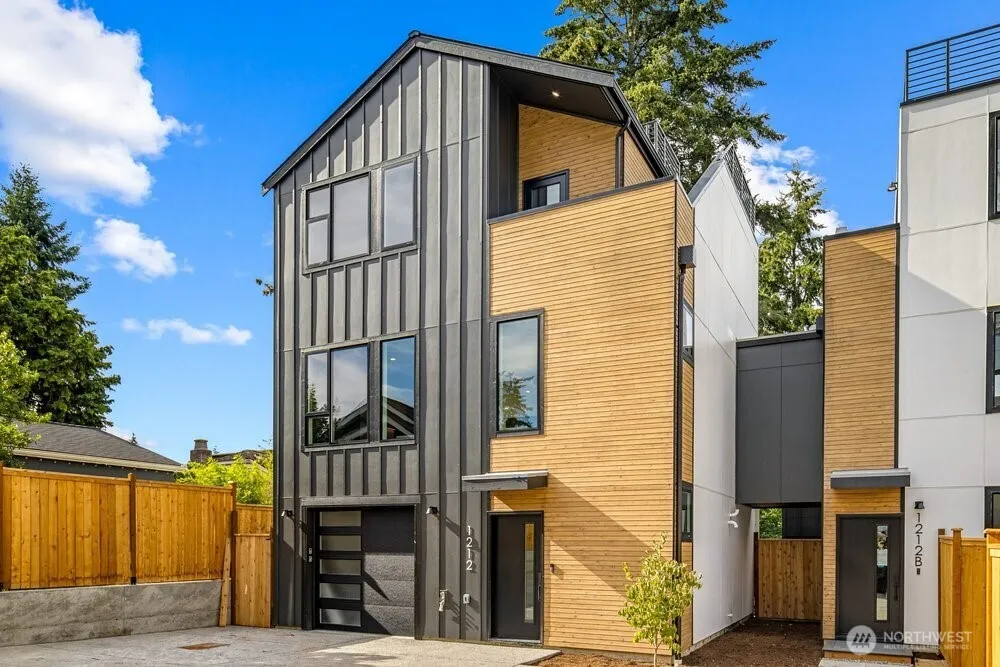Property photo for 1212 Ne 100th Street, Seattle