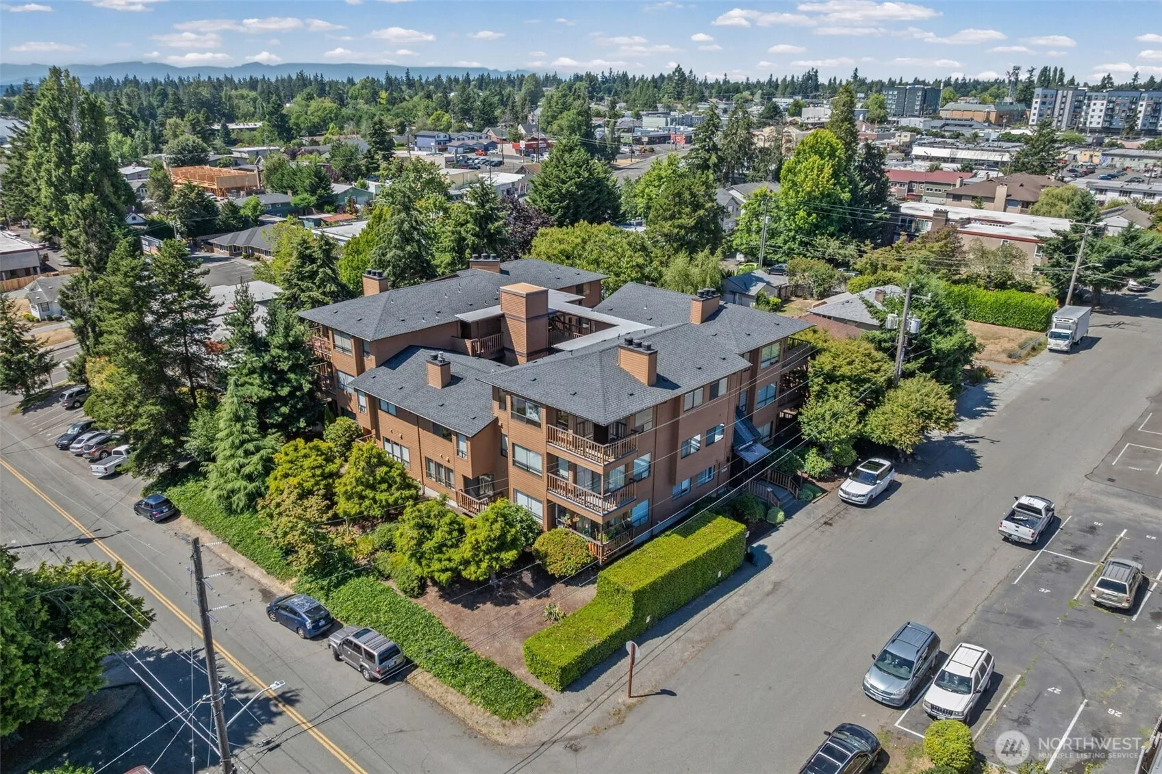 Property photo for 15525 6th Avenue Sw #14, Burien photo 5